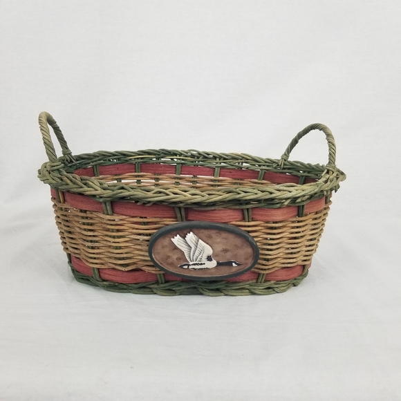 Rustic wicker basket - Picture 1 of 9